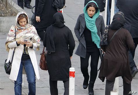 كاميرات في الأماكن العامة إيران تراقب النساء Lebanonfiles