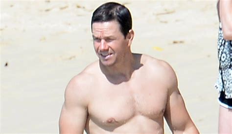Another Day Another Mark Wahlberg Shirtless Sighting Mark Wahlberg Shirtless Just Jared