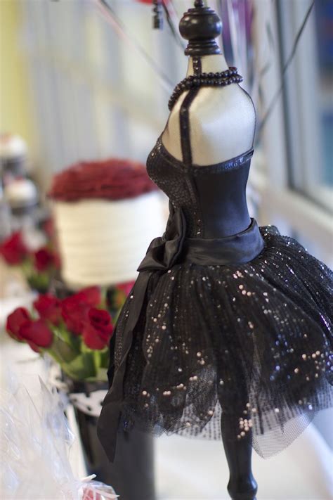 Alibaba.com offers 4,365 red black white party decorations products. Kara's Party Ideas Black, White + Red Elegant Birthday Party