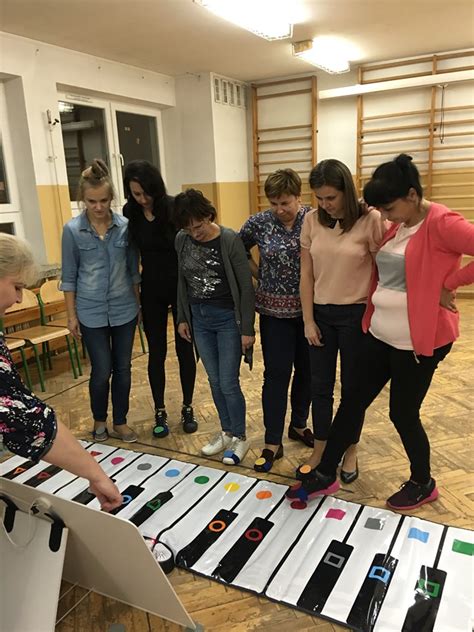 Kolor Piano Czyli Zabawy Z DŹwiĘkiem Przedszkole 6 Publiczne W Radomiu
