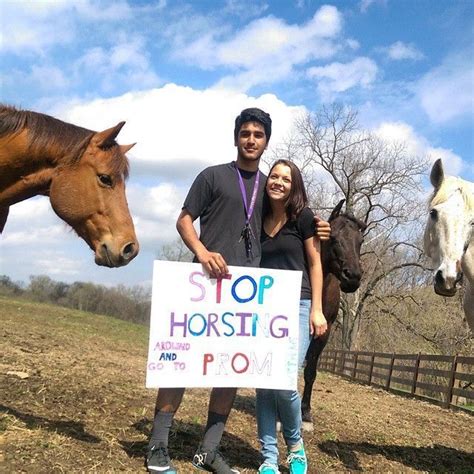22 Seriously Adorable Prom Proposals Impossible To Say No To