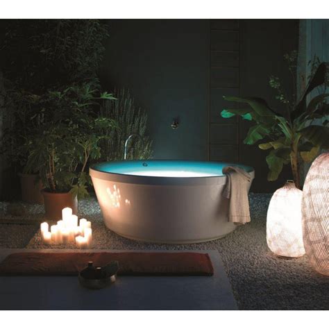 360 Degree Outdoor Bathtub Designs And Ideas On Dornob