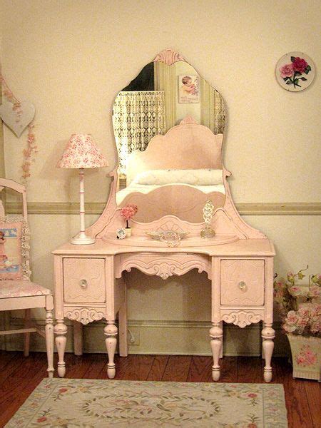 Product titleduhome velvet accent chair retro recliner leisure small lounge chair mid century modern vanity chair for living room bedroom with gold. Pin by MiniCrafts on apartment ideas | French shabby chic ...