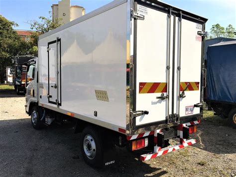 The price is for 2 tonne (4,800kg) chassis only. Isuzu 1 Ton Freezer Chiller Lorry 2019 FOR SALE from ...