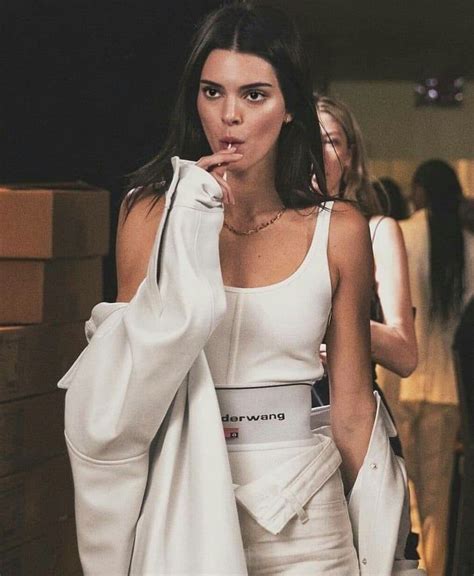 kendall jenner minimal visual in 2021 kendall style kendall jenner outfits model