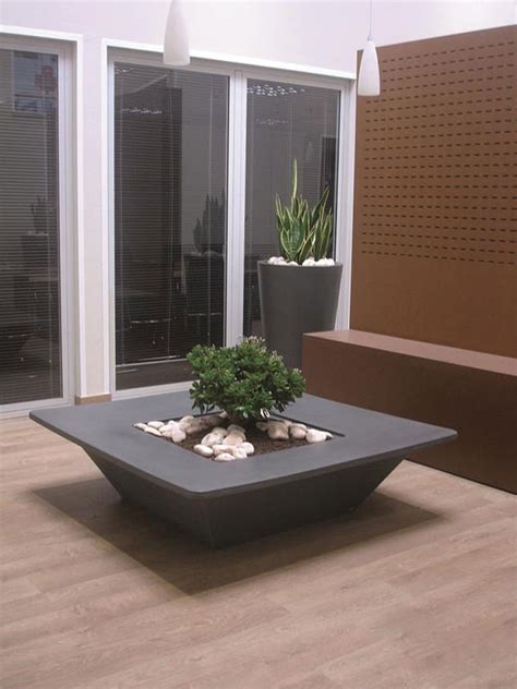 I portavasi d'arredo moderni sono vere e proprie strutture a più piani su cui posizionare fiori e cespugli. 30 Modelli di Fioriere per Esterno dal Design Moderno ...
