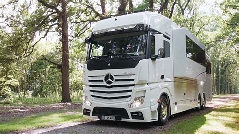 And in the interstate 19, the result of our passions is one of the finest class b rvs on the road. Super Luxury RV - VARIO Signature 1200 Based on Mercedes ...
