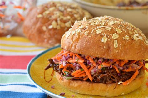 Pulled Bbq Chicken Burger With An Apple Cider Slaw