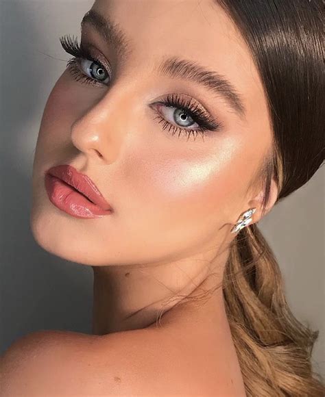 30 natural glowy makeup look ideas your classy look