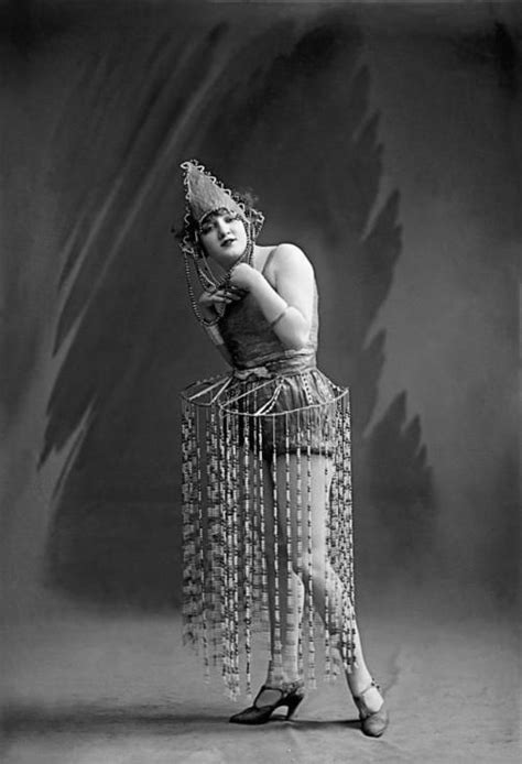 1926 costume vintage burlesque vintage circus retro vintage cabaret vintage photographs