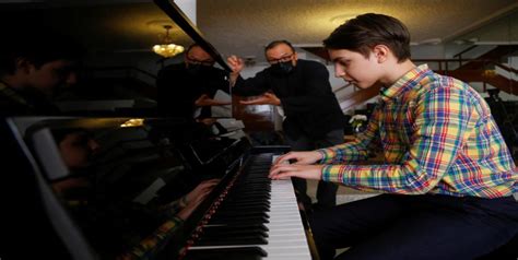 Alexander Vivero El Pianista De 12 Años Que Sueña Con La Batuta