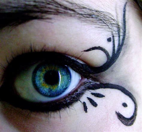 Gothic Makeup With Delicate Pattern Pretty Designs Gothic Eye