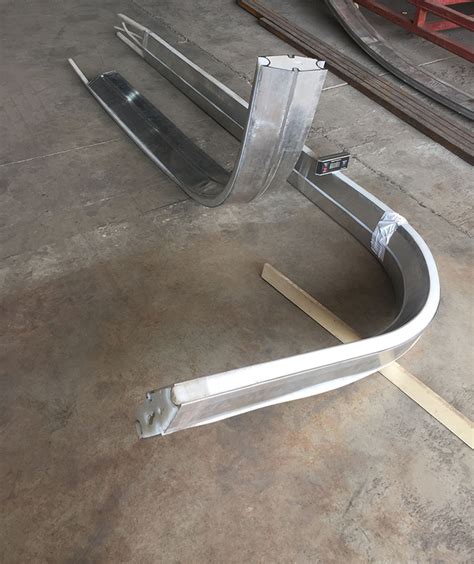 Aluminium Extrusion Profile Twisting Section Bending