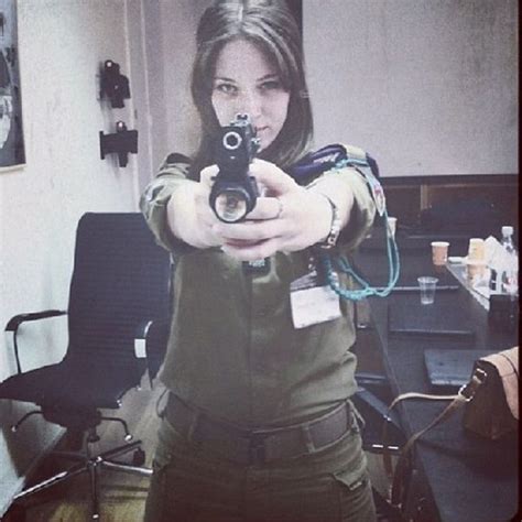 The Sexy Girls Of The Israeli Army 54 Pics Izispicy Com