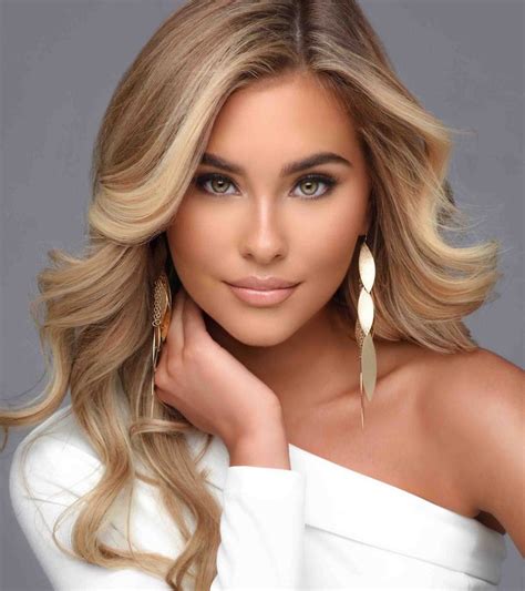 Miss Florida Teen Usa Official Headshot For Miss Usa The