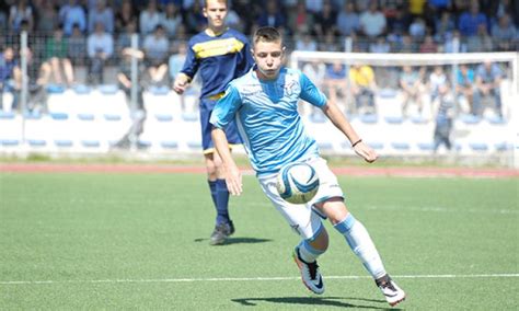 Daniel guerini, 18, aus italien fc turin u19, seit offensives mittelfeld marktwert: ESCLUSIVA Clamoroso in casa Lazio: Guerini va al Torino ...