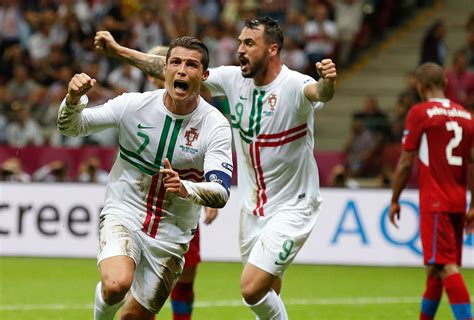 Euro 2012 Ronaldo Leads Portugal Past Czech Republic The New York Times