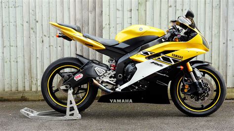 1 year (limited factory warranty). 2006 YAMAHA YZF R6 R 50TH ANNIVERSARY LIMITED EDITION 2CO