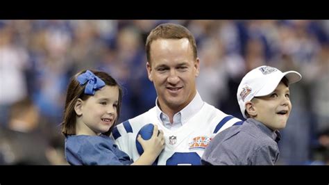 Peyton And Ashley Manning Keeping Childrens Hospital Staff Well Fed