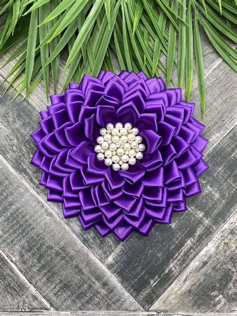 Purple Flower Pin Elegant Purple Flower Pin Handmade Karlys
