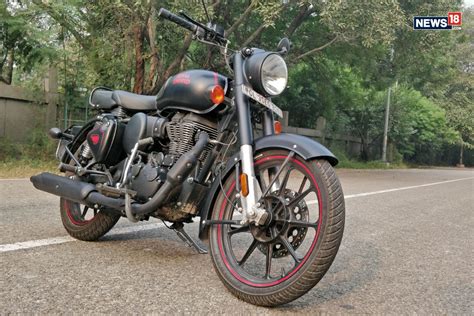 The royal enfield bestowed the classic 350 to hold the retro enthusiasts, who were choosing the alternative models that are presently available in the indian market. 2020 Royal Enfield Classic 350 Review: Retaining the ...