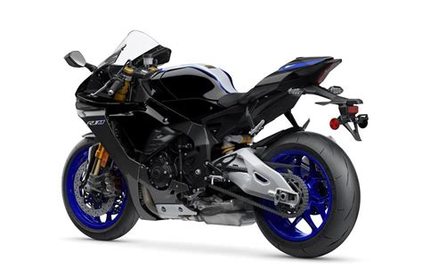 Yamaha yzf r1m is a sports bike it is available in only one variant and 2 colours. 2021 Yamaha YZF-R1M - Richmond Honda House