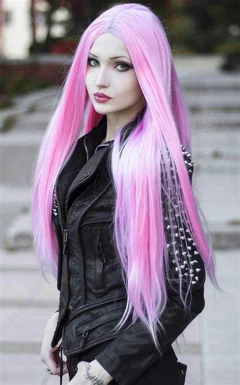 Pin By Angel On Gothic Women Gothic Hairstyles Goth Beauty Gothic