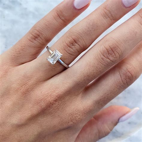 Carat Emerald Moissanite Diamond Ring Engagement Ring Etsy