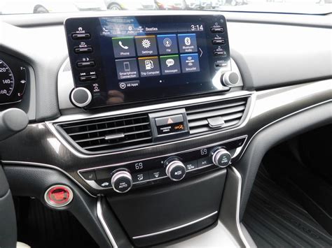May 17, 2021 · the 2021 honda accord sport 2.0t doesn't look much different than its 2020 counterpart, but that's not all bad for a sedan that didn't need much improvement. New 2020 Honda Accord Sport 2.0T 4D Sedan in Richmond ...