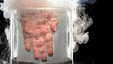 Heres Why You Can Dip Your Hand In Liquid Nitrogen At 196 Degrees And