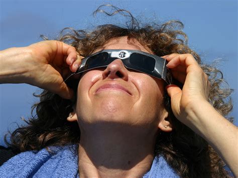 AAS Offers Updated Advice For Safely Viewing The Solar Eclipse