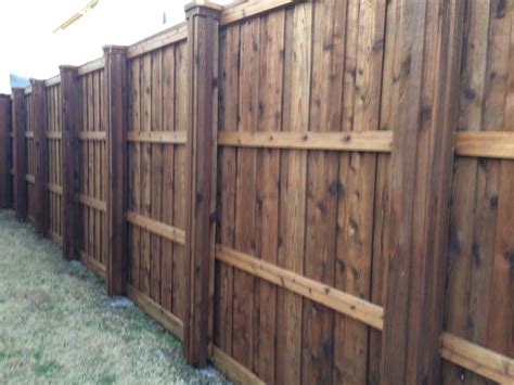 20 Wood Privacy Fence With Metal Posts