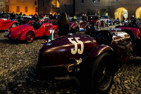 La 1000 miglia 2021 prenderà il via il prossimo 16 giugno e come da tradizione tutto avrà inizio e fine a brescia, lungo viale venezia. 1000 Miglia 2021: da oggi sono aperte le iscrizioni ...