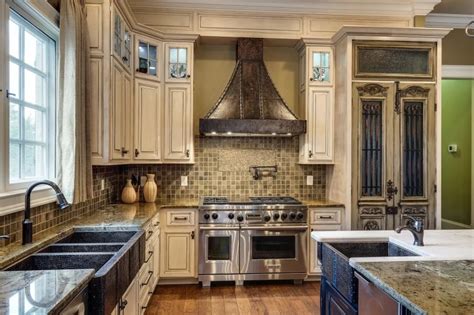 Here's a bunch of different ideas for updating the kitchen backsplash wall, nearly all come with detailed instructions for how to complete the job yourself. Kitchen Backsplash Ideas 2020 | Photo Gallery