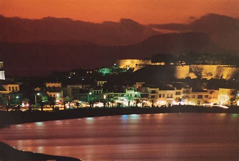 The Resort Of Rethymnon Crete Greece At Night Greece At Night Crete