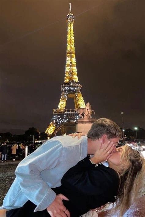 Pin By დēķliթšēდ On ꮭꮼꮙ Paris Pictures Paris Couple Romantic Paris