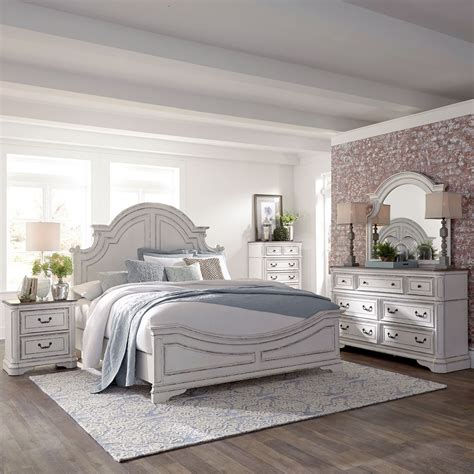 Based in atlanta, georgia, liberty furniture industries is a dedicated provider of all wood products including bedroom, dining, entertainment, occasional and home office categories. Magnolia Manor Antique White Panel Bedroom Set | White ...