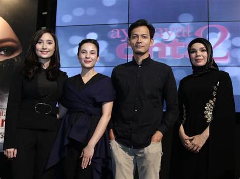 Sedang tayang di bioskop seluruh indonesia | coming to malaysia, singapore & brunei cinemas on january 11, 2018! cinema.com.my: "Ayat-Ayat Cinta 2" dijangka ditayangkan ...