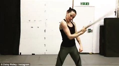 Daisy Ridley Shows Off Lightsaber Skills On The Set Of Star Wars