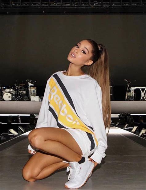 Introducir 57 Imagen Outfit Ariana Grande Abzlocalmx