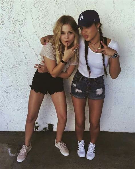 Bff Pictures Best Friend Pictures Friend Photos Olivia Holt Selfies