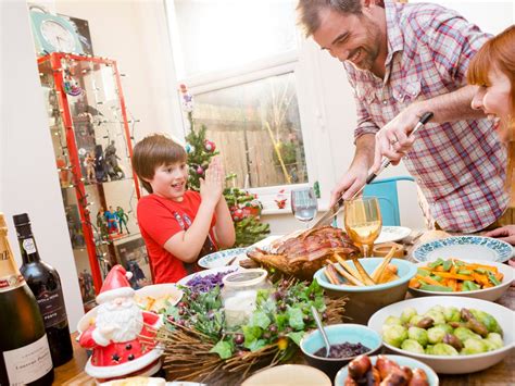 A christmas turkey plus trimmings. Traditional English Christmas Dinner Menu / Christmas Menu Classic Dinner Bbc Good Food ...
