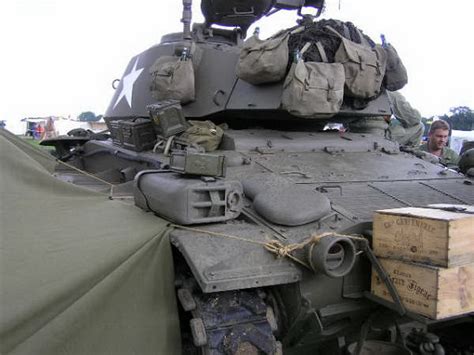 Фотообзор американский легкий танк M24 Chaffee 25 фото Картины