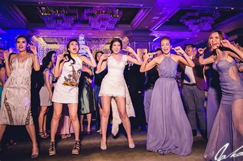 ญาการทำงานอย่างสร้างสรรค์ และมี คุณภาพในระดับสากล gmm grammy official คือ ช่อง youtube ที่ครองความนิยมสู. "2002 ราตรี"โชว์สเต็ป"จินนี่จ๋า"ในงานแต่งเจนนี่ (ชมคลิป ...