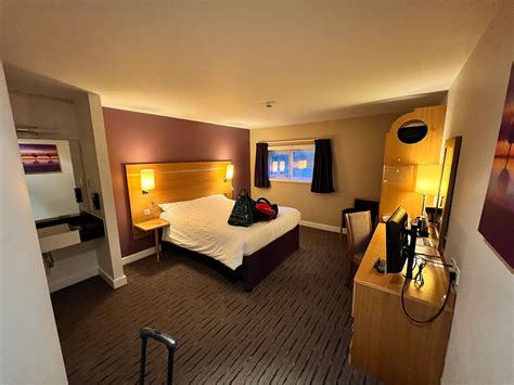 Premier Inn Manchester Airport M56j6 Runger Lane South Updated