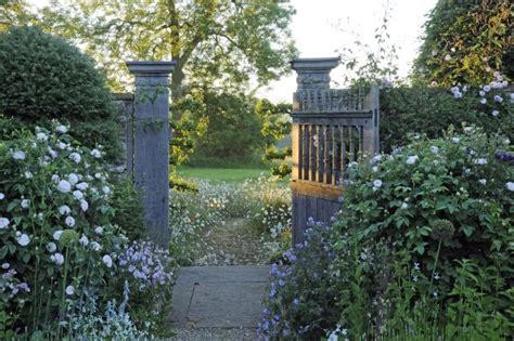 How Country Life Has Influenced Britains Best Gardens From The Late