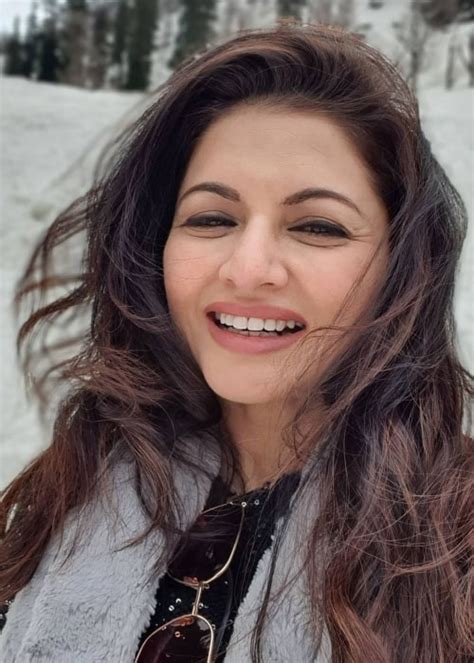 Bhagyashree Height Weight Age Spouse Children Facts Biography