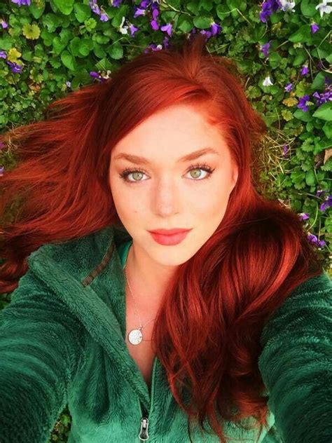 Pin By Angie On Redheads Have All The Fun Red Hair Green Eyes Red Hair Woman Redhead Beauty