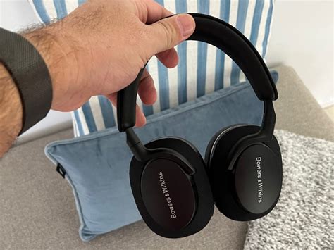 Bowers And Wilkins Px7 S2 Headphones Review True Quality For The