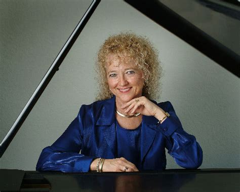 Linda Spevacek - Choral composer and arranger biography sheet music and ...